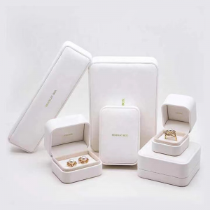 Customized leather luxury bracelet necklace earrings ring box packaging jewelry box