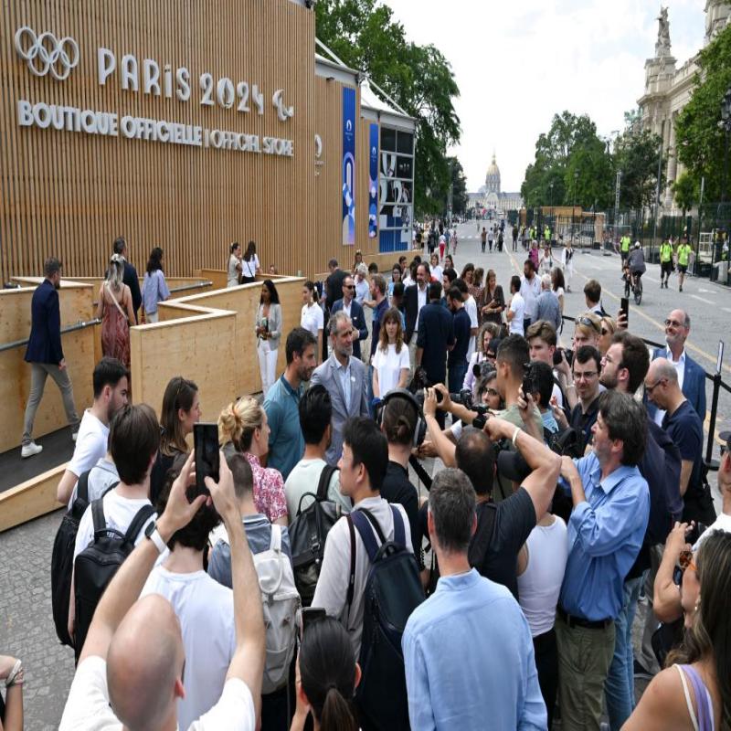 From souvenir shops to wholesale factories, we strive to provide better services– For Paris 2024 Olympics Collectibles