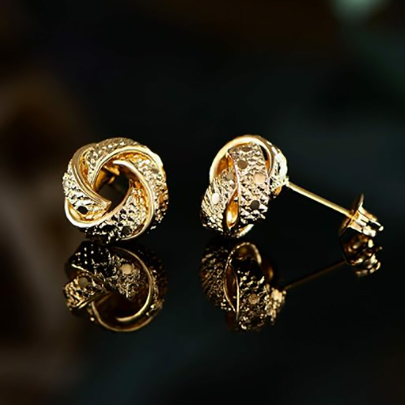 Luxury 18K Gold Interwoven Knot Stud Earrings – Classic & Elegant Textured Design for Timeless Sophistication